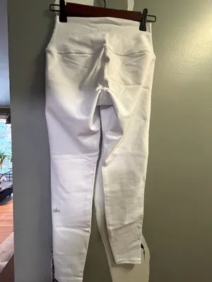 Alo Yoga High-Waisted White Airbrush Leggings. 7/8 length thumbnail 8