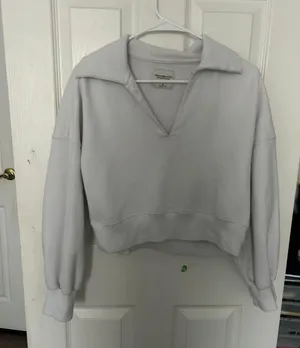 Abercrombie sweatshirt thumbnail 2