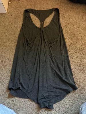 Gray workout tank top Size M thumbnail 2