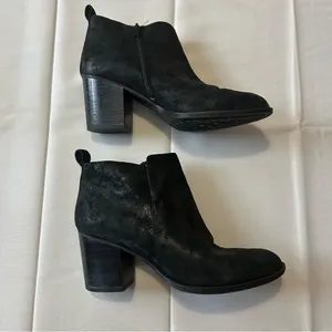 Sofft Ware Black Suede Ankle Heeled Boots Womens Size 9M Metallic Shimmer thumbnail 3