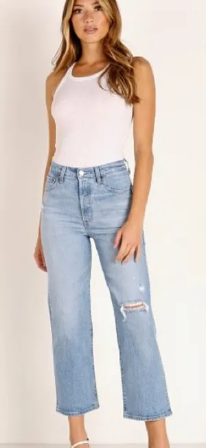 Levi’s Ribcage Straight Ankle Jean in Tango Fade Wash thumbnail 1