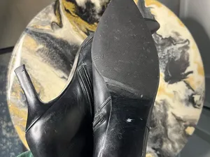 Stuart Weitzman Vintage Black Leather Heeled Boots thumbnail 12