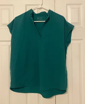 Green FIGS Top Scrub Women’s thumbnail 1