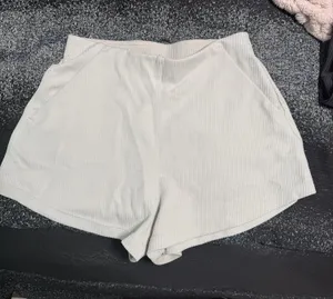 Lululemon Shorts thumbnail 1