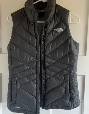 The North Face Women's Charcoal Insulated Vest thumbnail 1