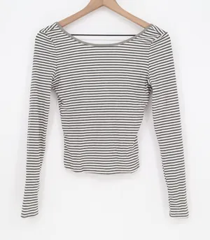 Unbranded Top Womens S Striped Scoop Neck Gray White Ribbed Cropped Excellent thumbnail 1