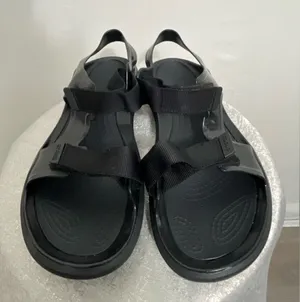 Crocs Swiftwater Sandals Black Unisex M12 /W14– Lightweight Water-Friendly (B3)✨ thumbnail 1
