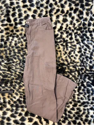 Women’s Brown Cargo Pants thumbnail 2
