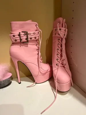 Pink pleaser boot heels Size 9.5 thumbnail 3