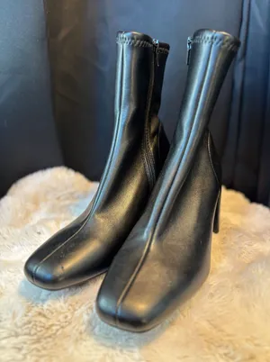 A New Day Black Faux Leather Square Toe Block Heel Sock Ankle Boots Size 7.5 thumbnail 1