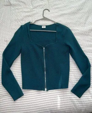 Abercrombie Top thumbnail 2