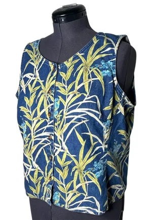 90s Vintage Liz Claiborne Floral Sleeveless Denim Vest Top Western Cottagecore thumbnail 1