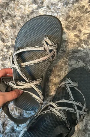 Gray Size 8 thumbnail 1