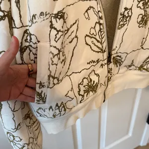 Free People Billie sherpa hoodie in ivory combo thumbnail 7