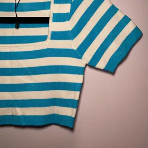 NWOT Zara Blue White Stripe Square Neck Cropped Top Going Out Women size Medium thumbnail 4