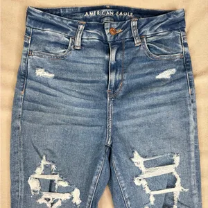 American Eagle Curvy Hi-Rise Jegging Jeans Womens Size 4 Medium Wash Distressed thumbnail 3