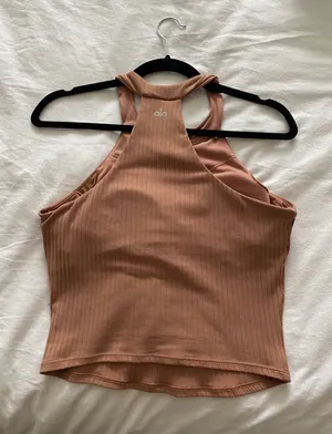 Alo Workout Tank thumbnail 4