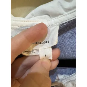 Anthropologie Poplin-Collar V-Neck Sweatshirt size Small Lilac thumbnail 8