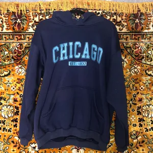 Unisex Navy Blue Cozy Chicago Sweatshirt size XL thumbnail 2