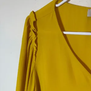 LOFT Long Sleeve‎ Ruffle Sleeve V-Neck Blouse Top Size Medium Mustard Yellow thumbnail 2