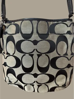 Coach F2190 Signature Oversized C Crossbody Bag thumbnail 4