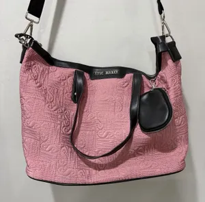 Steve‎ Madden Pink quilted tote Travel bag and detachable crossbody Bag Keychain thumbnail 1
