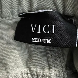 Vici Paper Bag‎ Green Mini Skirt Size Medium thumbnail 5