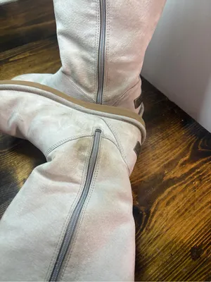Gray Ugg boots size 8 thumbnail 7