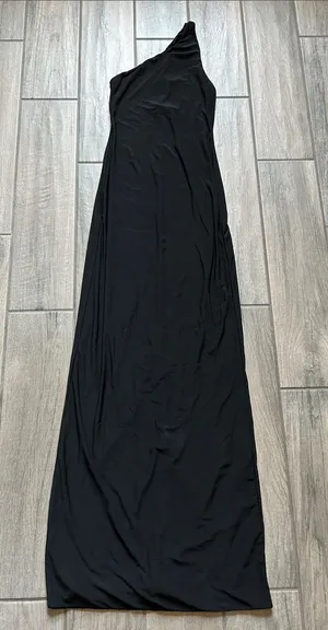 Club L London Black One-Shoulder Maxi Dress thumbnail 1
