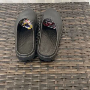 OOFOS OOclogs women’s size 7 Black thumbnail 3