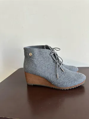 Dr. Scholl's Be Energized Conquer Grey Wedge Ankle Bootie Women's 6 thumbnail 2