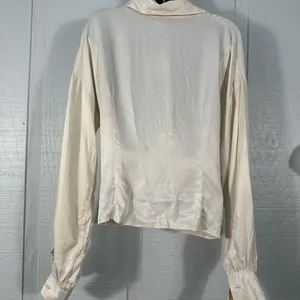 Topshop Knot Front Ivory Satin Long Sleeve V Neck Top Size 4 NWT thumbnail 5
