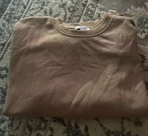 Refuge sweater thumbnail 1