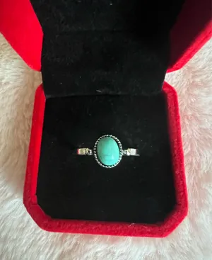 Gorgeous Silver Simulated Turquoise Ring Size 7 thumbnail 1