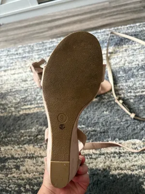 Arizona heels  thumbnail 2