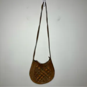 Vintage lucky brand woven leather crossbody bag small/med size‎ thumbnail 2