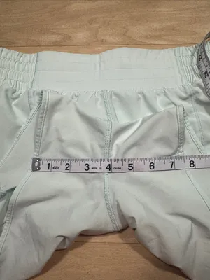 Lululemon Hotty Hot High Rise Lined Shorts Sz 6 thumbnail 9