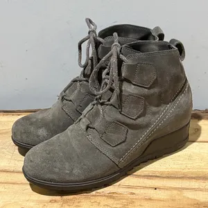 Sorel 9.5 Evie Lace Major Boot Grey Suede Wedge Heel‎ Weatherproof Gorpcore B23B thumbnail 2