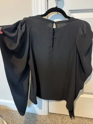 H&M Top Black Long Sleeve thumbnail 3