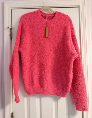 NWT Skims Cozy Knit Crewneck Sweater Size: Medium thumbnail 1