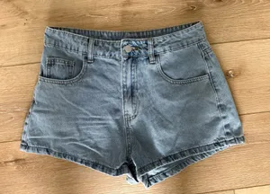 Casual Light Blue Denim Jean Shorts - High-Rise Summer Staple thumbnail 1