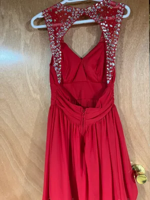 Red juniors short formal dress Size 9 thumbnail 2