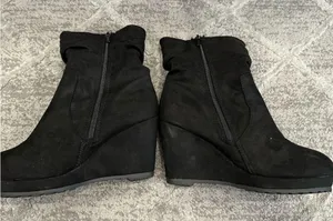 Jenny Fairy Black Suede Boots EU 37 thumbnail 3