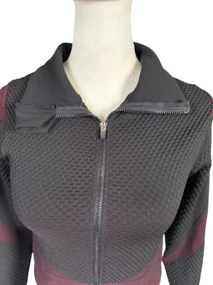 Womens black and burgundy long sleeve zip up activewear cropped jacket size L thumbnail 5
