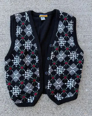 Bryn Connelly Argyle Holiday black sweater vest size Medium Christmas Festive thumbnail 1