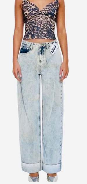 NWT Princess Polly Ollie Straight Leg Cuffed Jeans Denim Light Wash 6 High Waist thumbnail 1