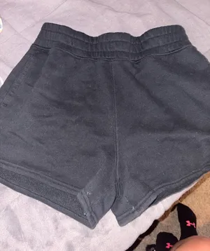 Hollister sweat shorts thumbnail 1