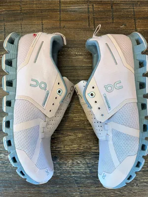 On Cloud Cloudflyer Waterproof Women 8 Rose Pink Grey Running Shoes thumbnail 11