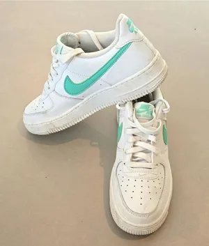 Nike Iconic Air Force 1 Low Woman's Sneakers thumbnail 3