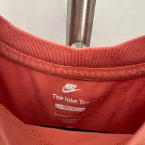 Nike Women's Sportswear Essential Boyfriend Tee thumbnail 7